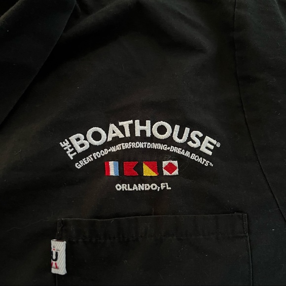 Disney Springs The Boathouse Employee Kitchen Shirt Large cast member - Picture 2 of 4